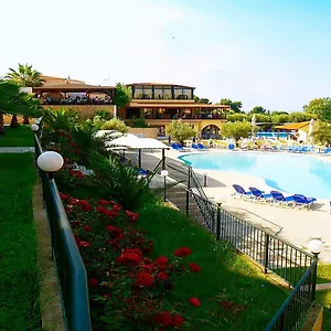 Курортный комплекс Village Mare Метаморфоси